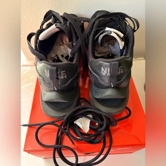 Nike Vaporwaffle Sacai Black Gum